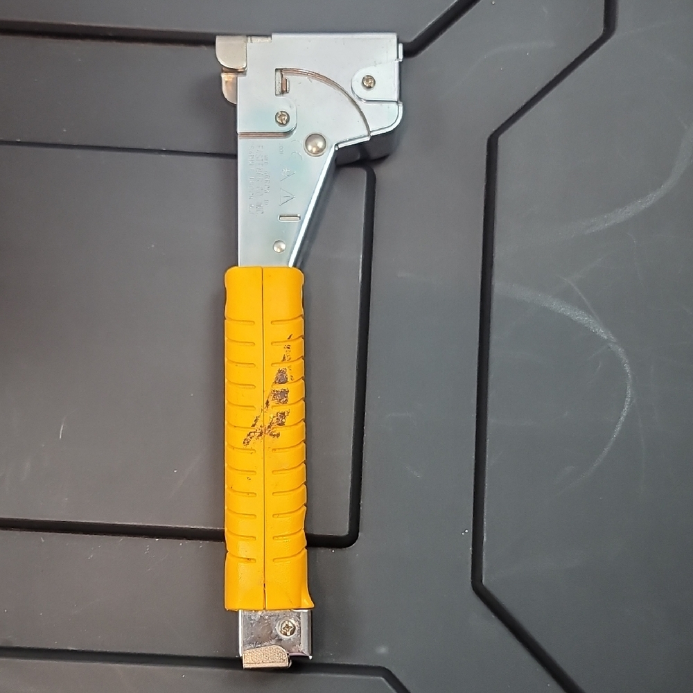 Arrow Fastener HT50P Heavy Duty Hammer Tacker Stapler